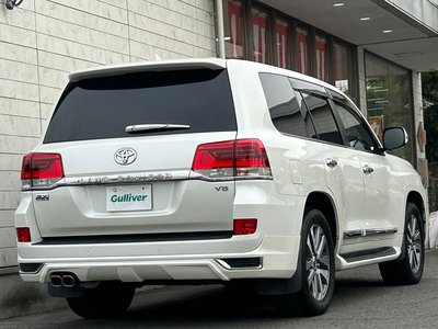 TOYOTA LAND CRUISER 200 - 10