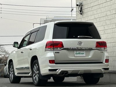 TOYOTA LAND CRUISER 200 - 8