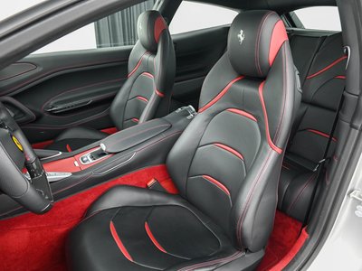 FERRARI GTC4 LUSSO - 4