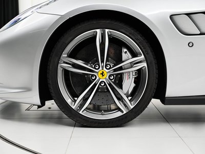 FERRARI GTC4 LUSSO - 9