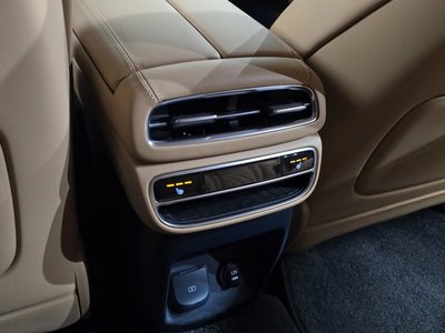 2021 Genesis GV80 thumbnail 29