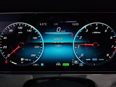 MERCEDES-BENZ E-CLASS - 8