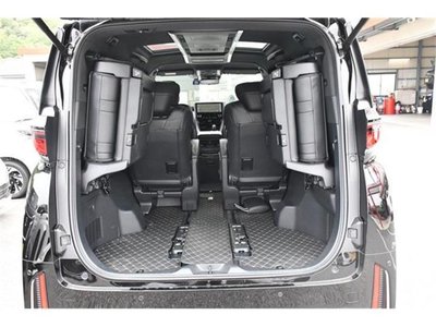 صورة مصغرة 34 لـ 2024 Toyota VELLFIRE