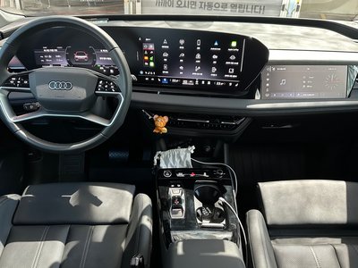 AUDI Q6 - 10