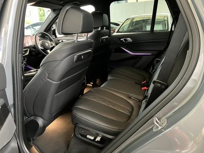 2025 BMW X5 — миниатюра 56
