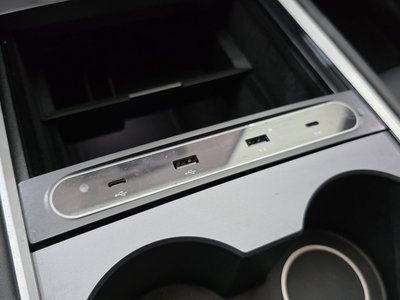 2022 Tesla MODEL Y thumbnail 16