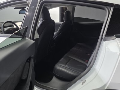 2022 Tesla MODEL Y thumbnail 11