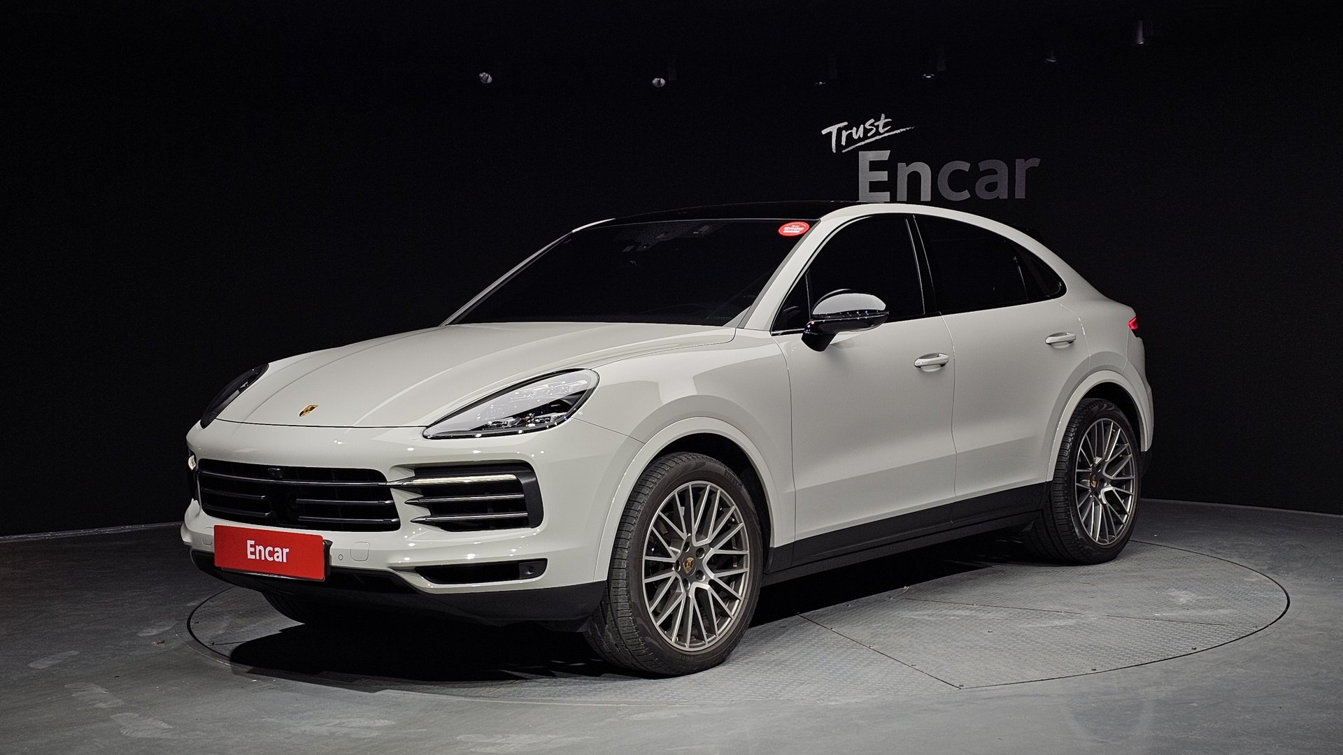 PORSCHE CAYENNE - View 1