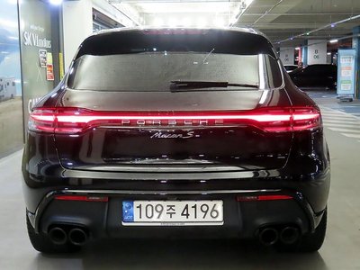 PORSCHE MACAN - 6