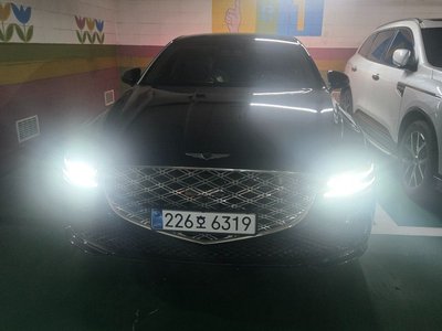GENESIS G80 (RG3) - 1