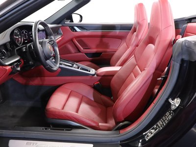 PORSCHE 911 CABRIOLET - 2