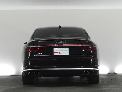 AUDI S8 - 5