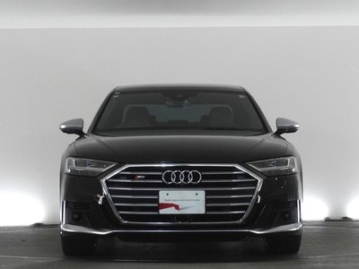 AUDI S8 - 2