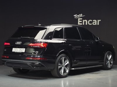صورة 3 لـ 2023 AUDI Q7