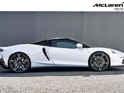 MCLAREN GT - 8