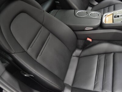 PORSCHE PANAMERA - 10