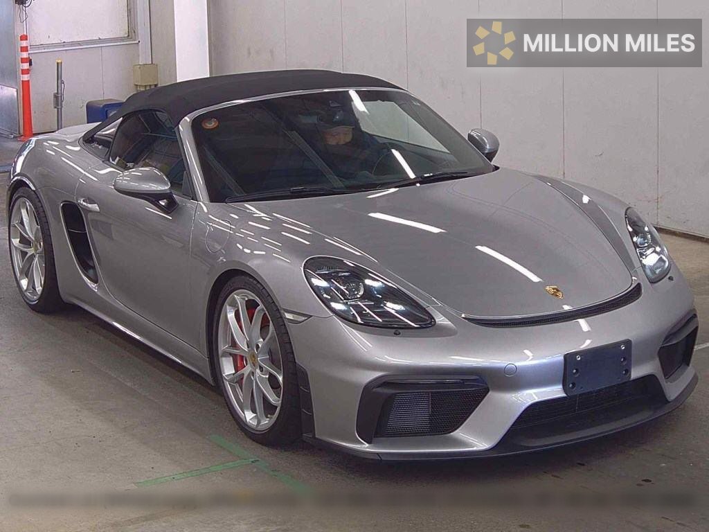 PORSCHE 718 SPYDER - View 1