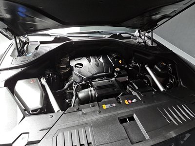 صورة 7 لـ 2023 Genesis GV80