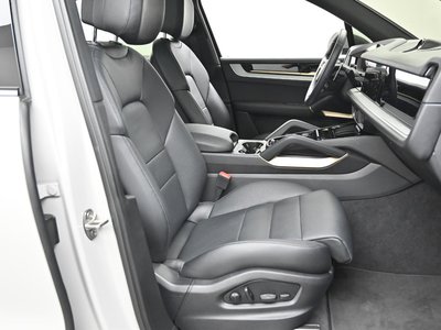 2024 Porsche CAYENNE 照片 10