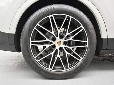 2024 Porsche CAYENNE 照片 6