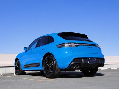 PORSCHE MACAN - 8