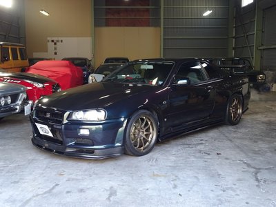 NISSAN SKYLINE GT-R