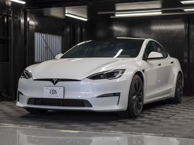 TESLA MODEL S - 1