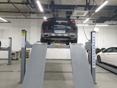 MERCEDES-BENZ GLC - 2