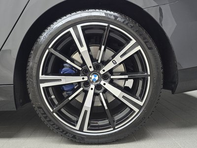 2025 BMW 5 SERIES photo 8