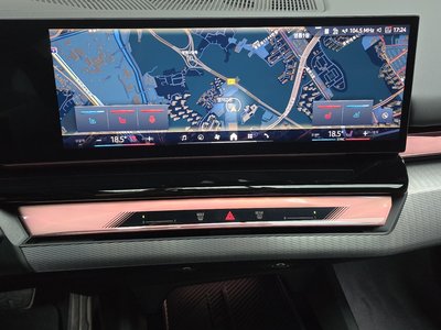 2025 BMW 5 SERIES — миниатюра 19