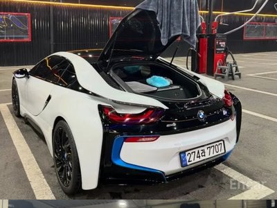 BMW I8 - 2