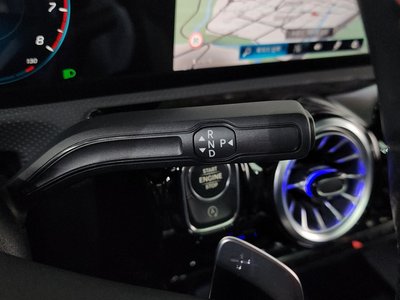 MERCEDES-BENZ CLA - 9