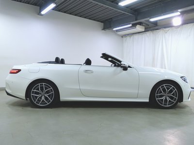 MERCEDES-BENZ E-CLASS - 8