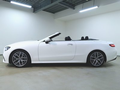 MERCEDES-BENZ E-CLASS - 4