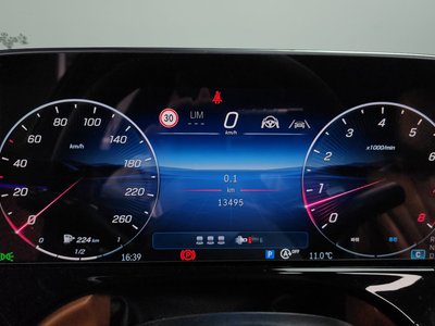 MERCEDES-BENZ E-CLASS - 8