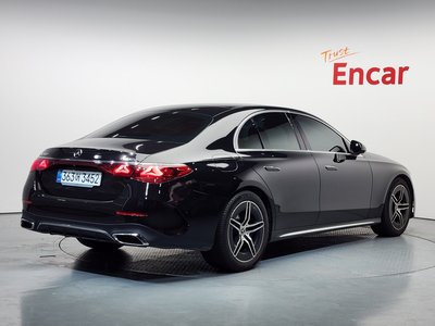 MERCEDES-BENZ E-CLASS - 3