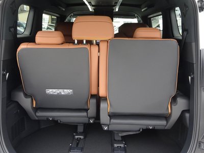 2025 Toyota VELLFIRE — фото 9