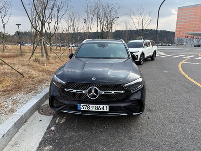 MERCEDES-BENZ GLC