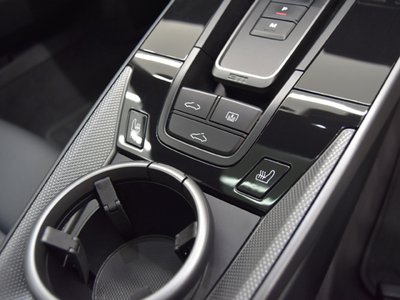 2024 Porsche 911 thumbnail 25