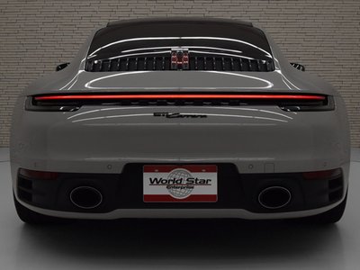 PORSCHE 911 - 8