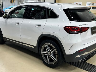 MERCEDES-BENZ GLA - 9
