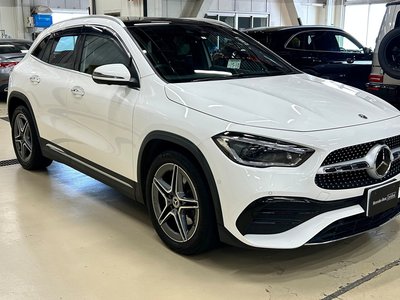 MERCEDES-BENZ GLA - 4