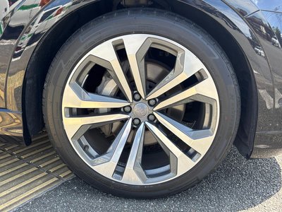 صورة 10 لـ 2019 AUDI Q8