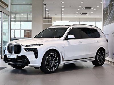 صورة 1 لـ 2025 BMW X7