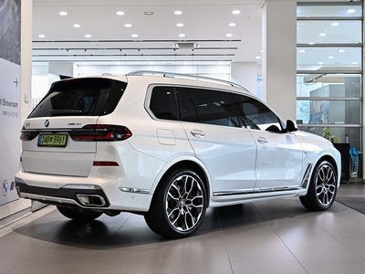 صورة 3 لـ 2025 BMW X7