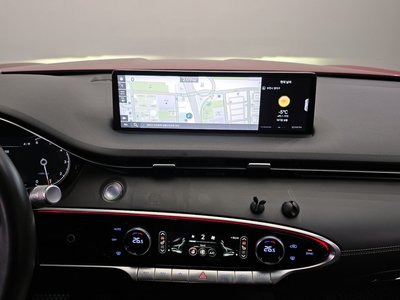 2021 Genesis GV70 — миниатюра 14