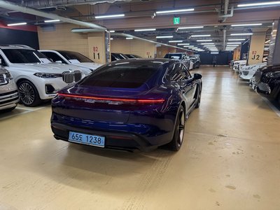 2024 Porsche TAYCAN 照片 5