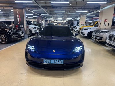 2024 Porsche TAYCAN 照片 2