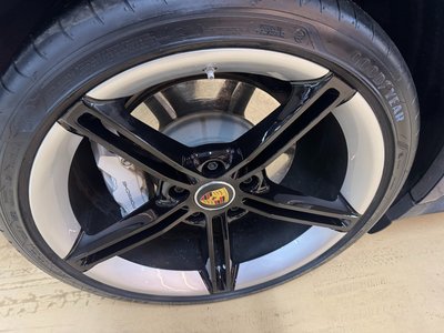 2024 Porsche TAYCAN 照片 6