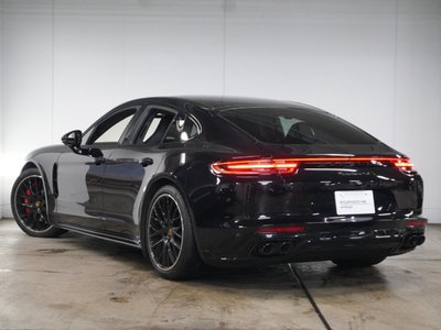 PORSCHE PANAMERA - 4